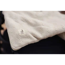 Jollein Grain Knit Oatmeal 3/5 Punts 0-9 Maanden Autostoel Voetenzak 025-811-67047 -Baby Verkoop jollein grain knit oatmeal 0 9 maanden autostoel voetenzak 025 811 67047 1