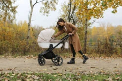 Kunert Talisman Black Flowers 2-in-1 Kinderwagen TA-01-BLACK -Baby Verkoop kunert talisman black green 2 in 1 kinderwagen ta 04 black 000 000