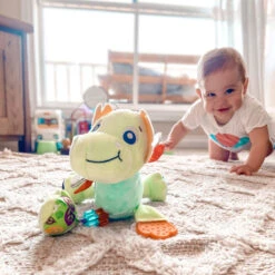 Playgro Sensory Friends Dusty Dragon Buggyspeeltje P0188473 15 Playgro Sensory Friends Dusty Dragon Buggyspeeltje P0188473 -Baby Verkoop playgro sensory friends dusty dragon buggyspeeltje p0188473 .3