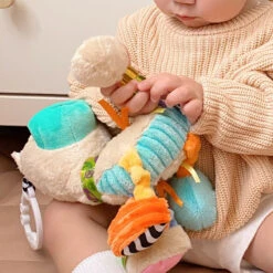 Playgro Sensory Friends Lupe Llama Buggyspeeltje P0188470 -Baby Verkoop playgro sensory friends lupe llama buggyspeeltje p0188470 .5